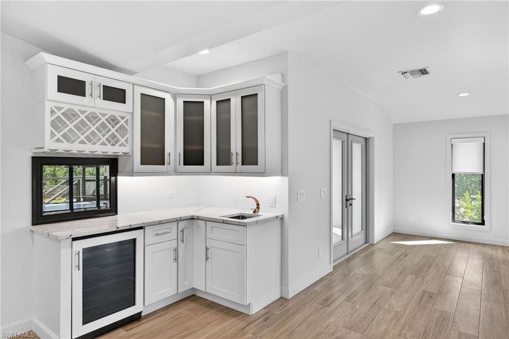 1211 Periwinkle Way , Sanibel, FL 33957 Photo