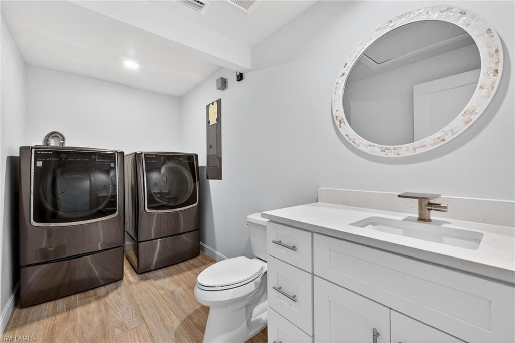 1211 Periwinkle Way , Sanibel, FL 33957 Photo