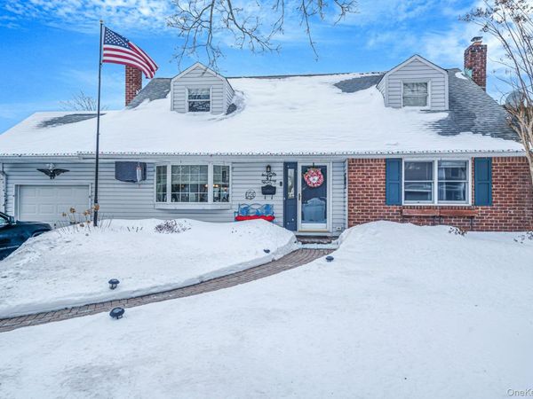 47 Grover Lane, East Northport, NY 11731