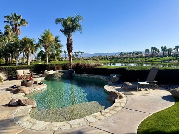 51686 ViA Sorrento, La Quinta, CA 92253