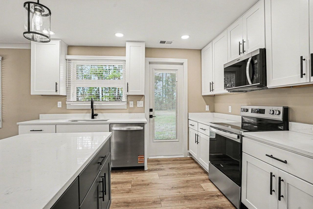 857 Pampas Dr. Photo 14