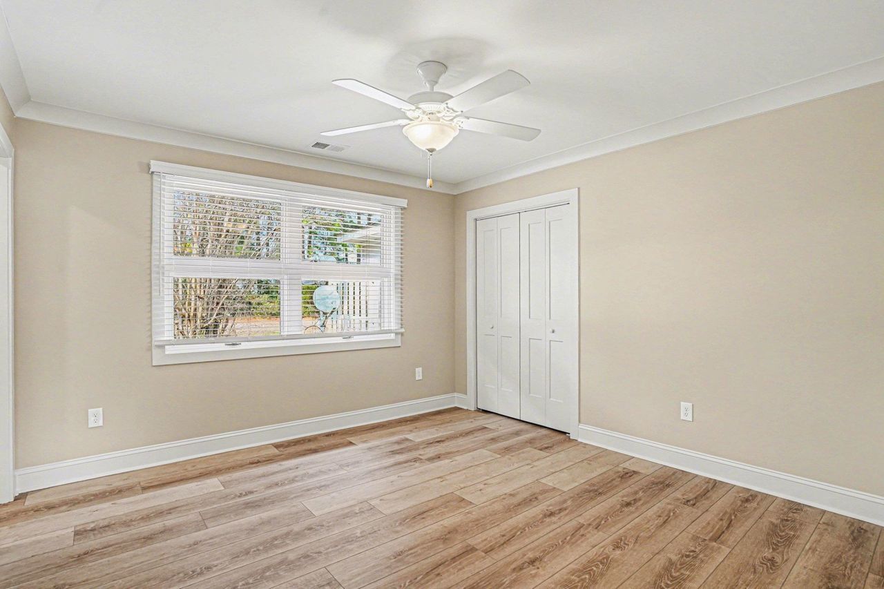 857 Pampas Dr. Photo 21