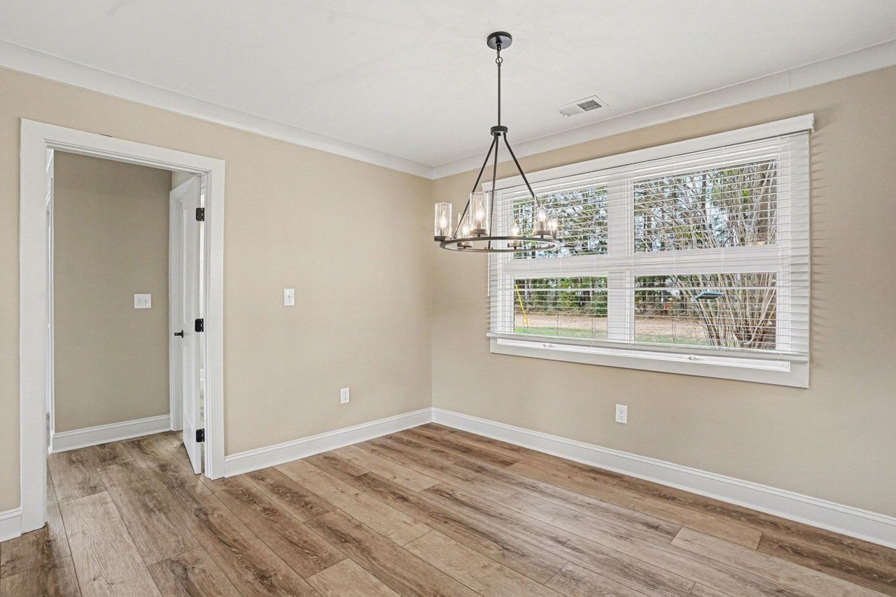 857 Pampas Dr. Photo 7