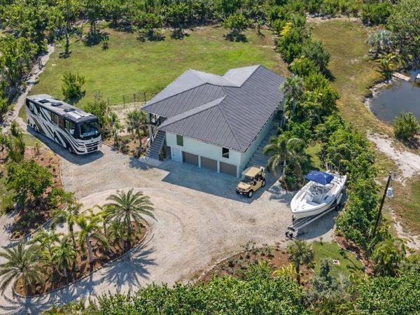 1211 Periwinkle Way, Sanibel, FL 33957