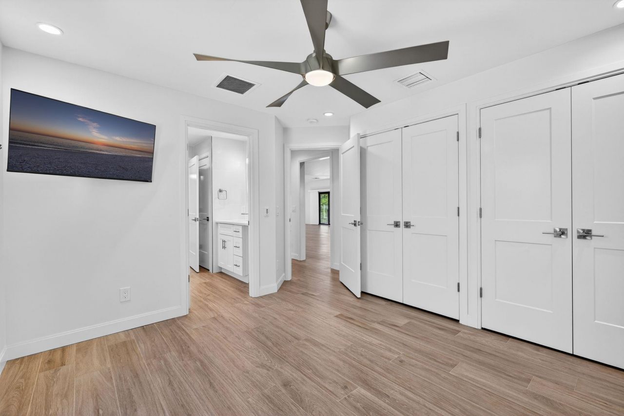 1211 Periwinkle Way, Sanibel, FL 33957 Photo