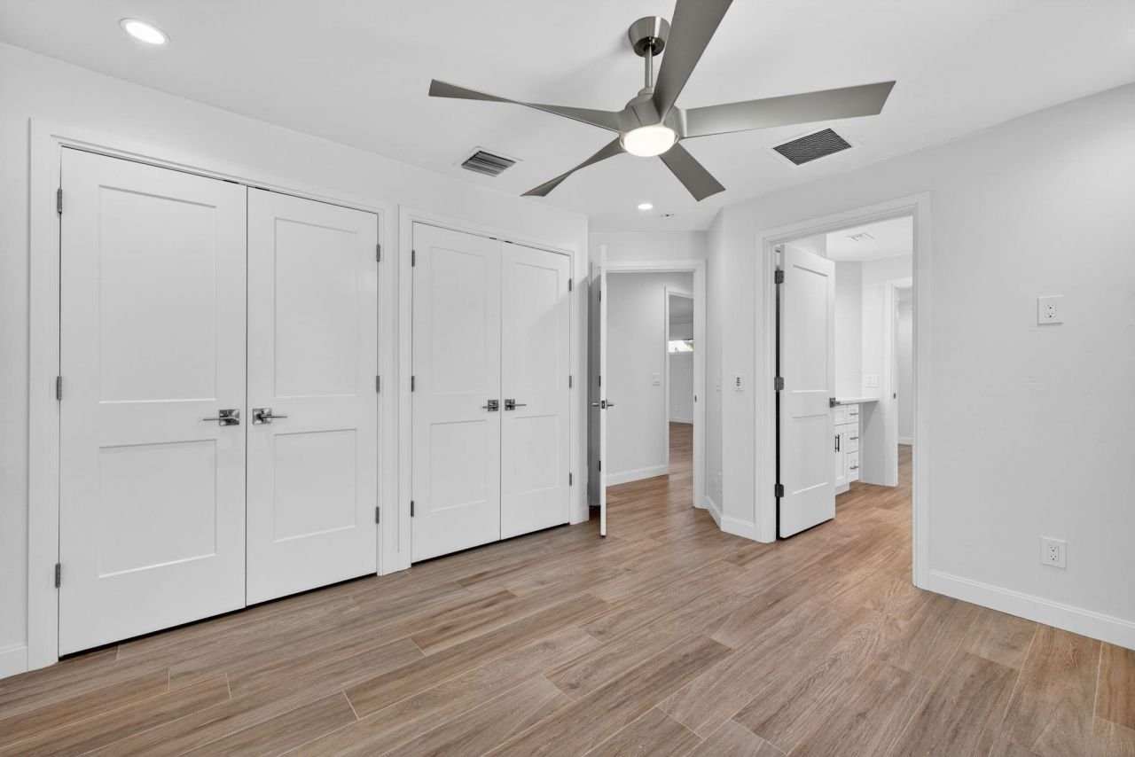 1211 Periwinkle Way, Sanibel, FL 33957 Photo