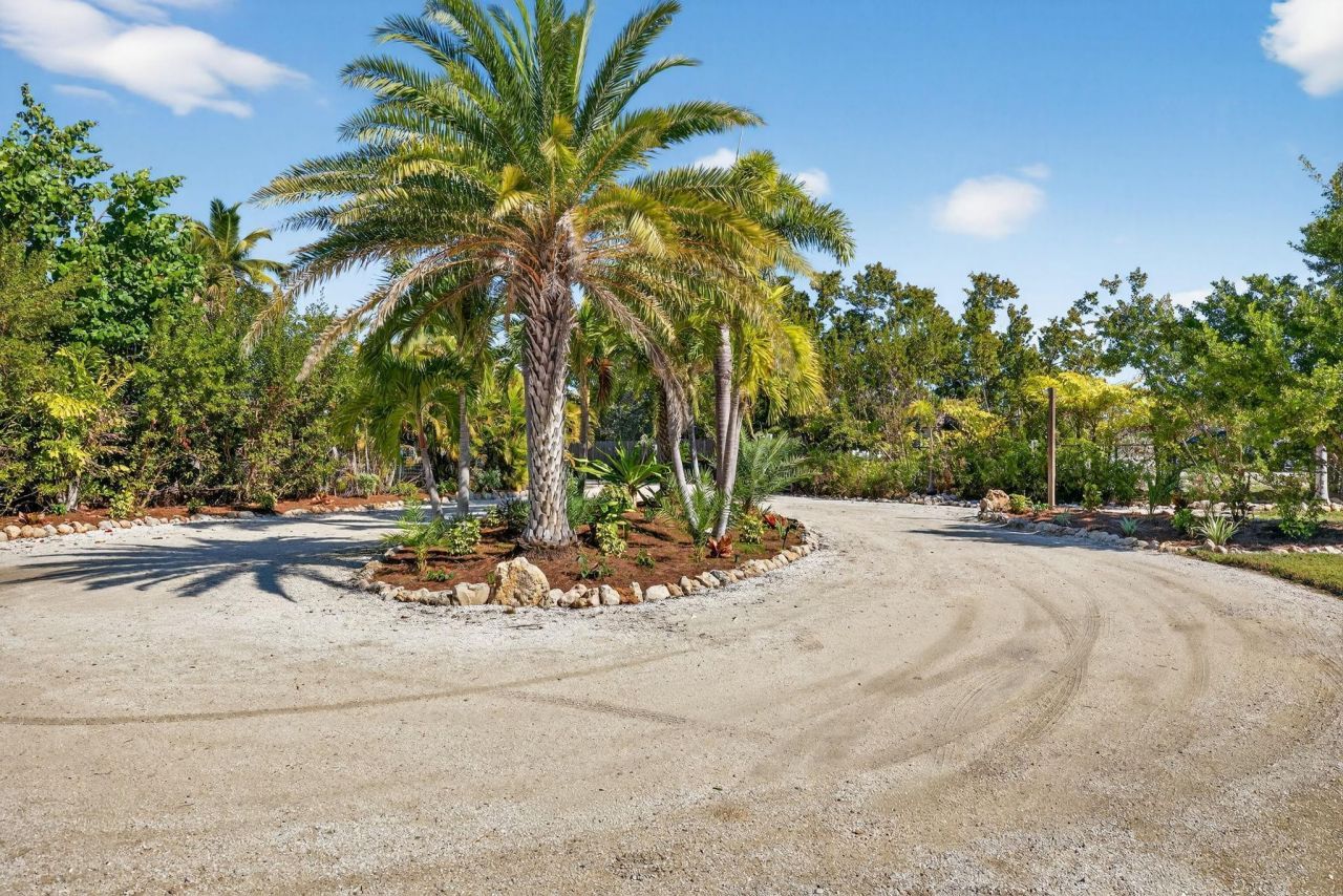 1211 Periwinkle Way, Sanibel, FL 33957 Photo