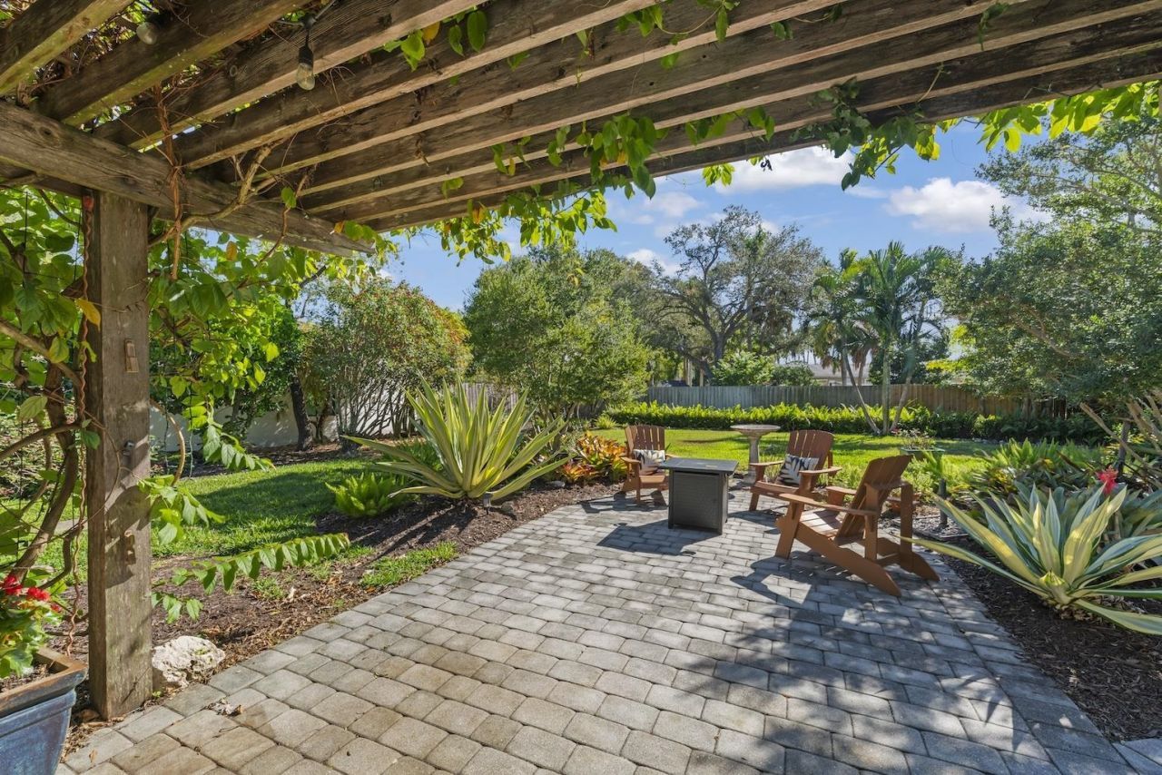 3325 Avocado Dr, Fort Myers, FL 33901 Photo