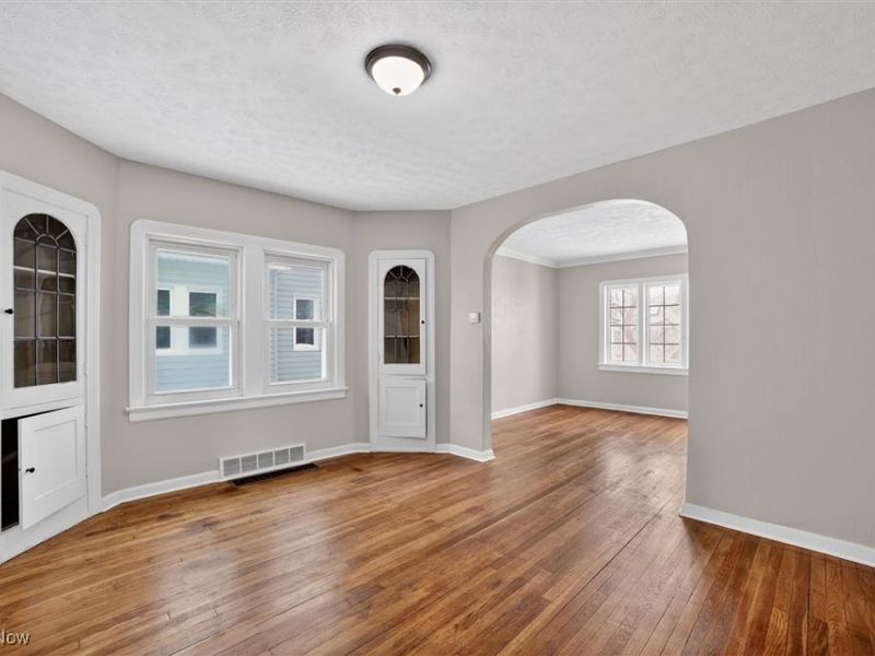 4977 E 90th Street, Garfield Heights, OH 44125 Photo 3