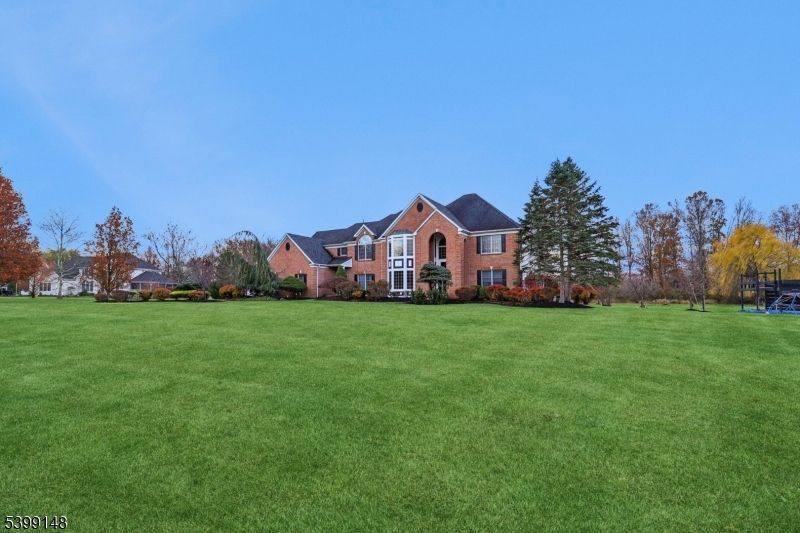 10 Jacobus Ln, Readington, NJ 08822 Main Photo