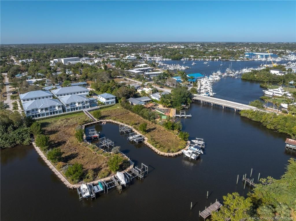4659 SE Manatee Way, Stuart, FL 34997 Photo