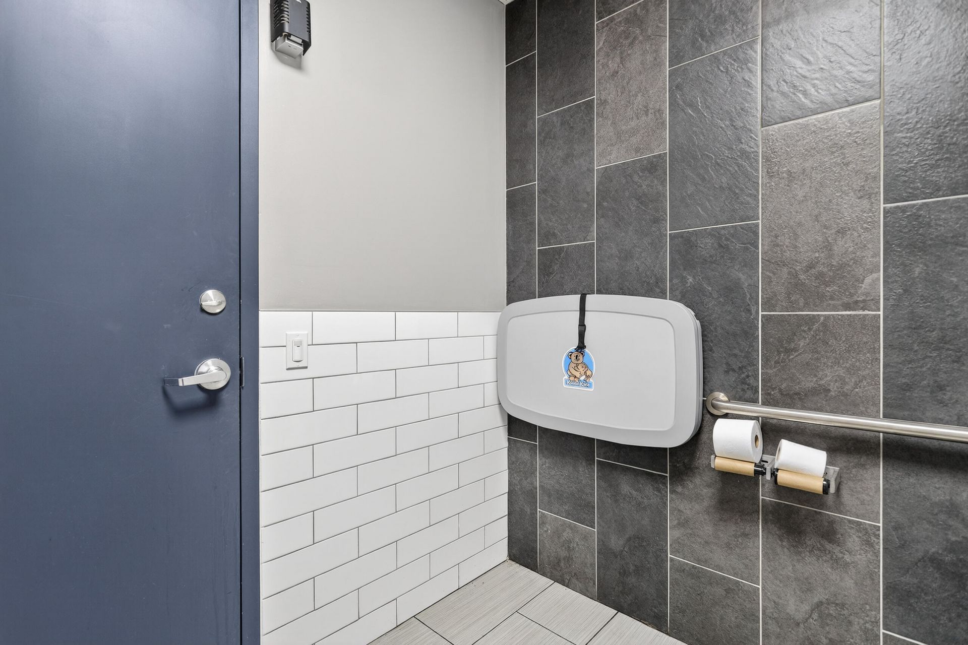 2890 W New Haven Avenue, Melbourne, FL 32904 Photo