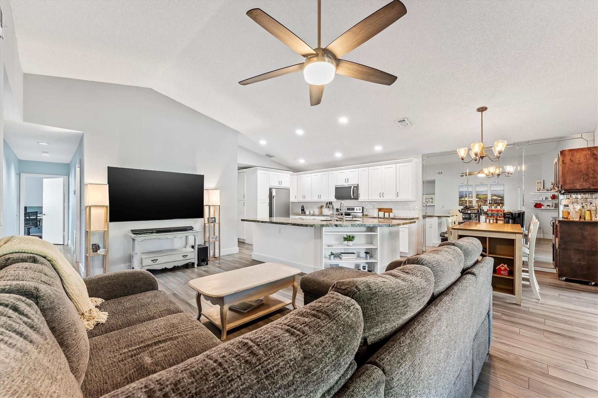 3 E Chesterfield Dr, Boynton Beach, FL 33426 Photo