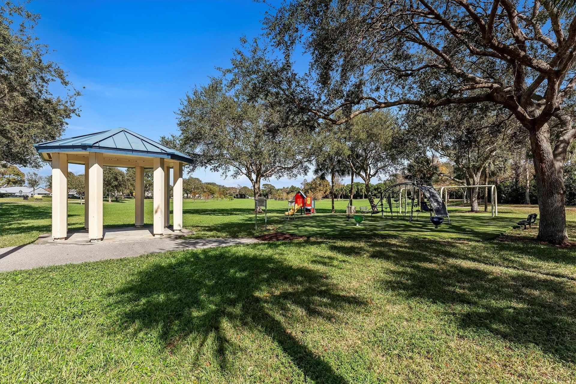 3 E Chesterfield Dr, Boynton Beach, FL 33426 Photo