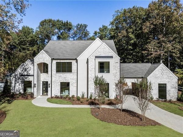 141 North Trace, Alpharetta, GA 30009
