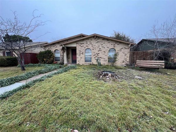 5616 Tucker Street, The Colony, TX 75056