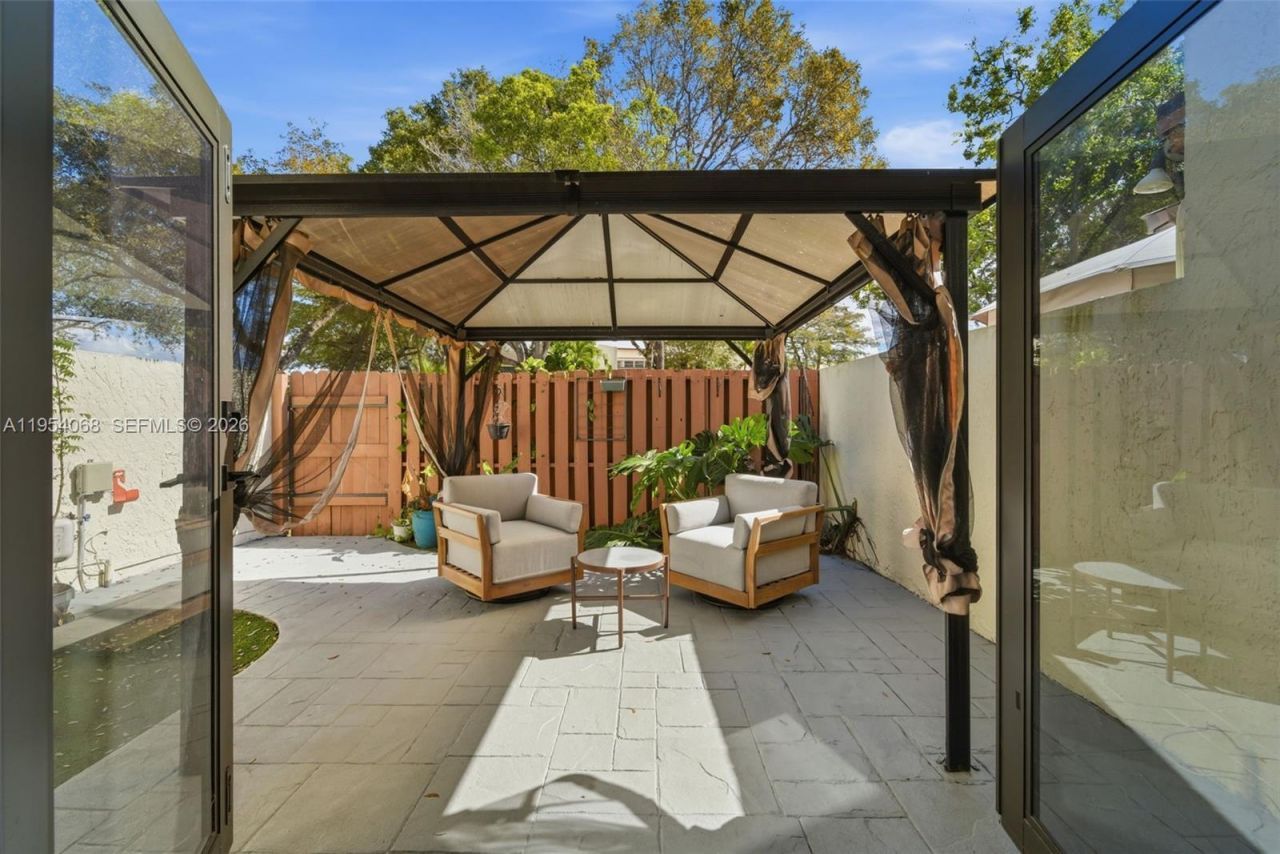 7855 SW 106th Ave, Miami, FL 33173 Photo