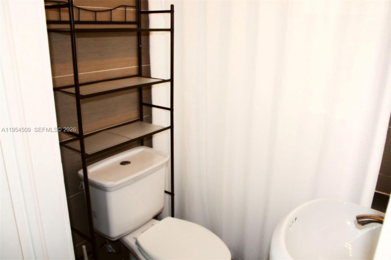 124 Mendoza Ave , Unit 1A, Coral Gables, FL 33134 Photo