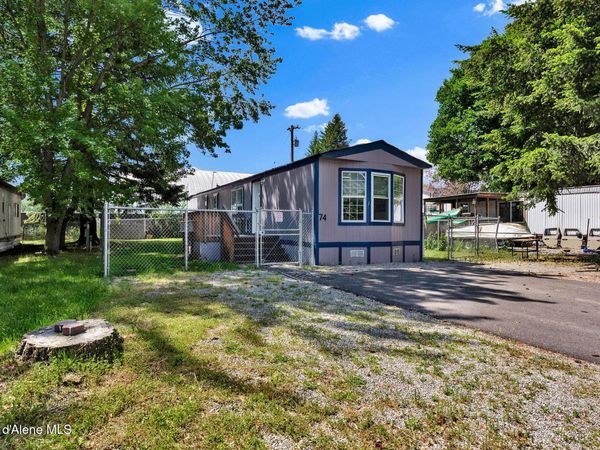 74 E WALROSE LOOP, Hayden, ID 83835