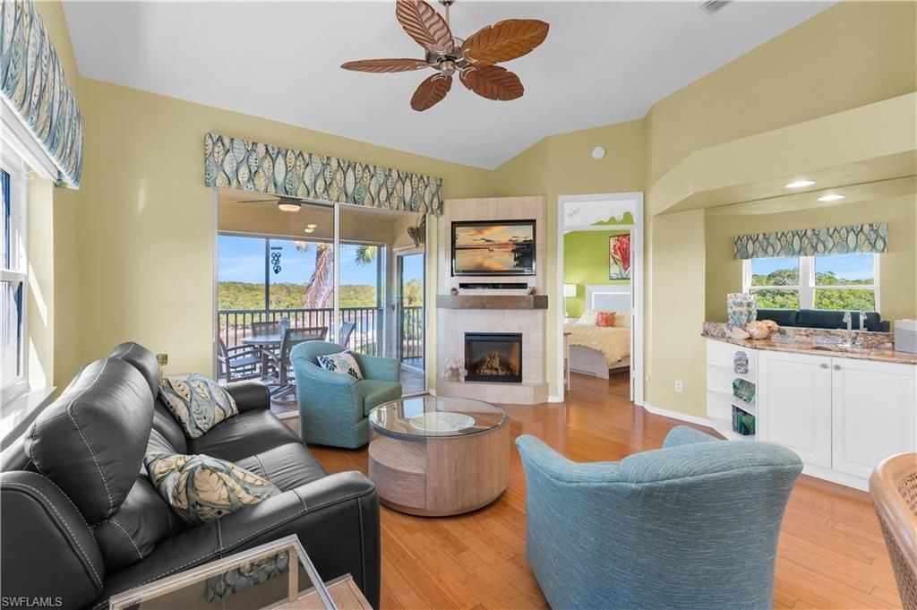 162 Newport Dr, Unit 1207, Naples, FL 34114 Photo