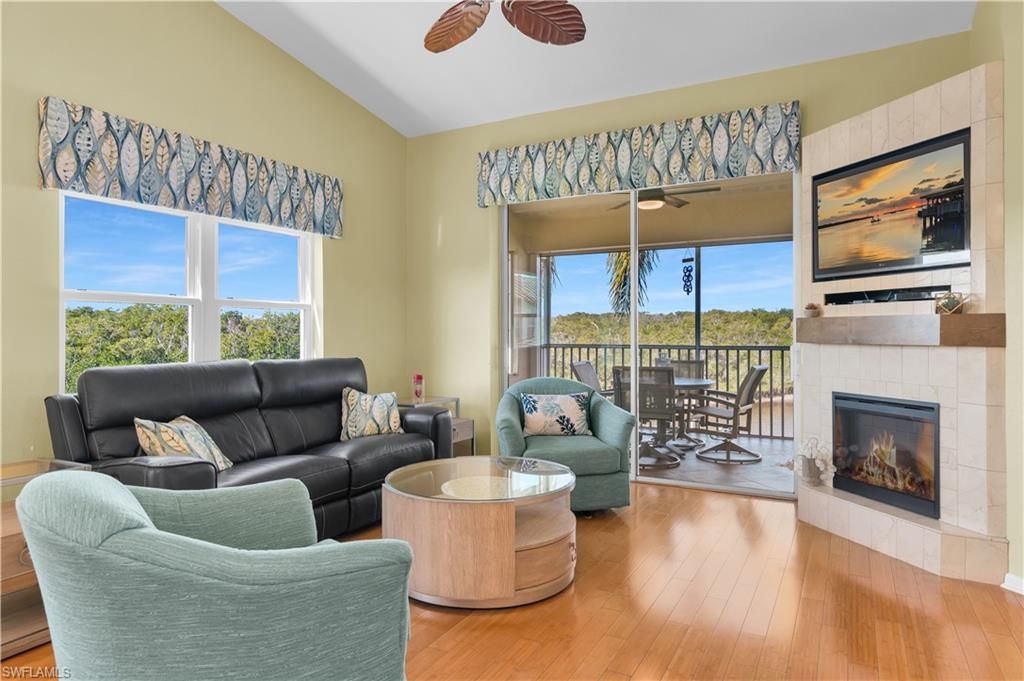 162 Newport Dr, Unit 1207, Naples, FL 34114 Photo
