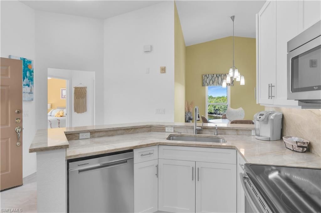 162 Newport Dr, Unit 1207, Naples, FL 34114 Photo