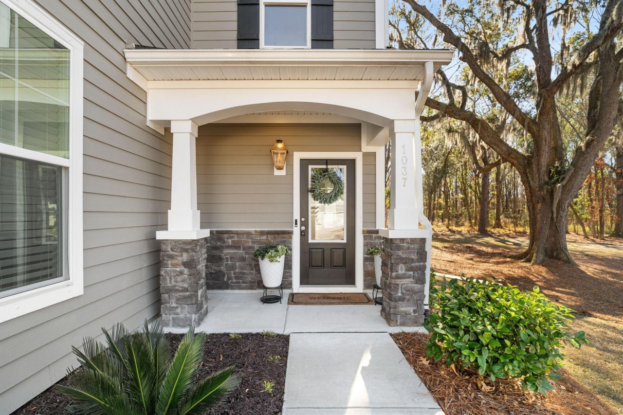 1037 Saltwater Circle Photo 5