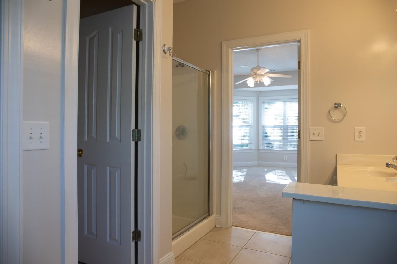 4002 Edenborough Dr. Photo 12