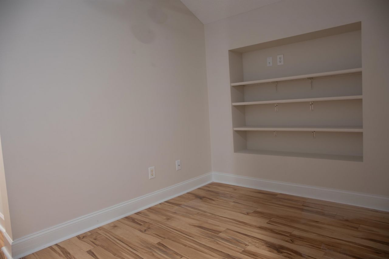 4002 Edenborough Dr. Photo 19