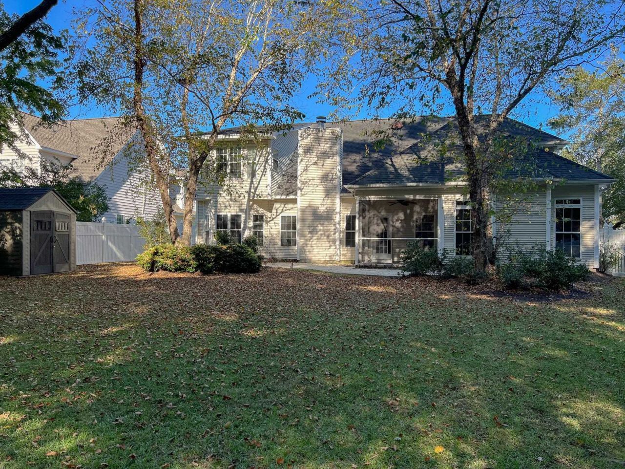 4002 Edenborough Dr. Photo 29