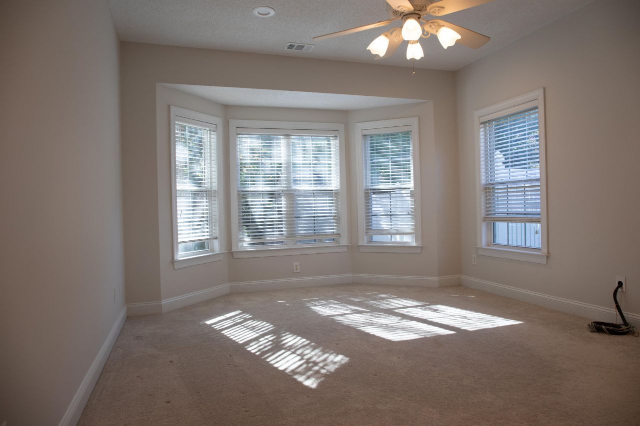 4002 Edenborough Dr. Photo 9