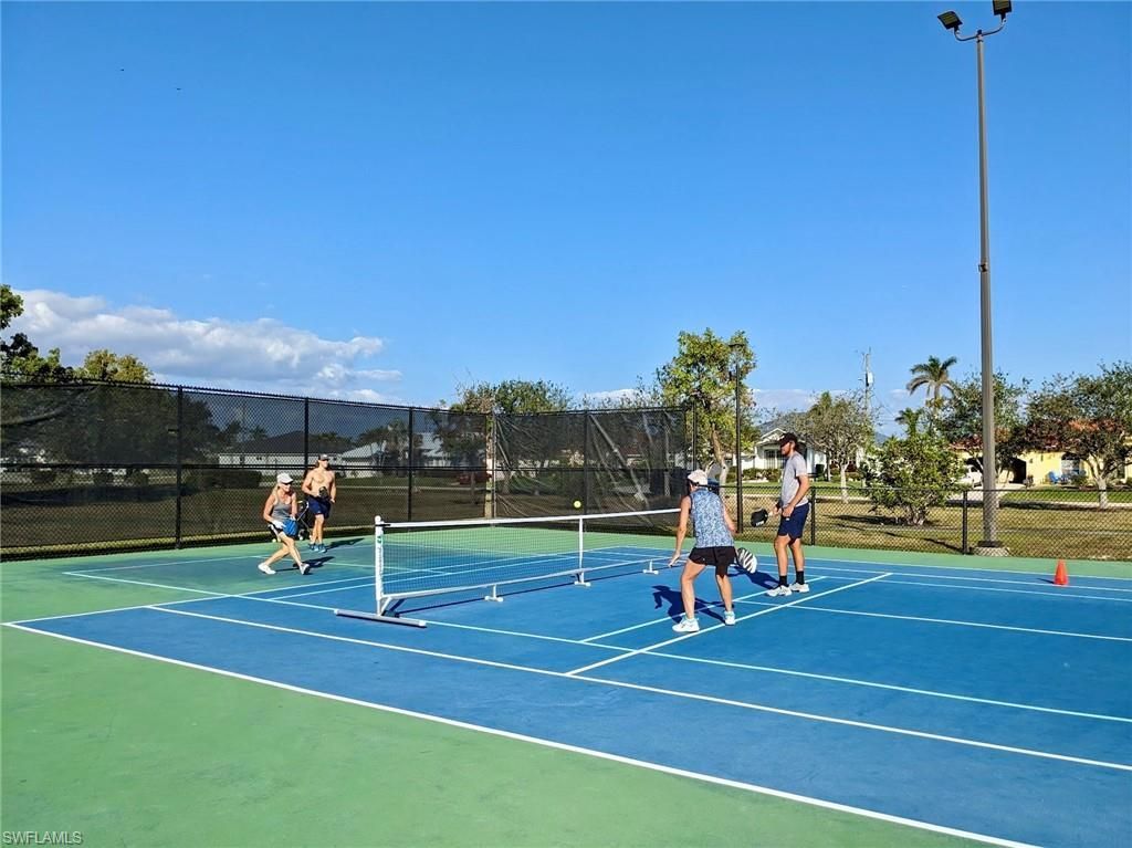 1209 SE 8th St, Unit 111, Cape Coral, FL 33990 Photo