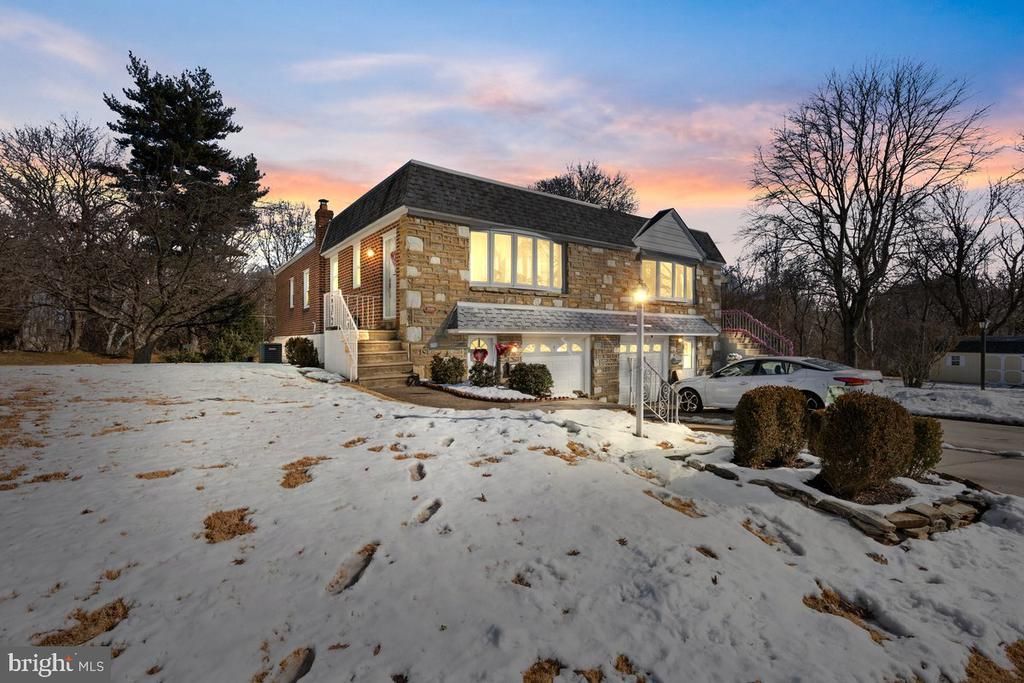 8240 Narvon Street, Philadelphia, PA 19136 Main Photo