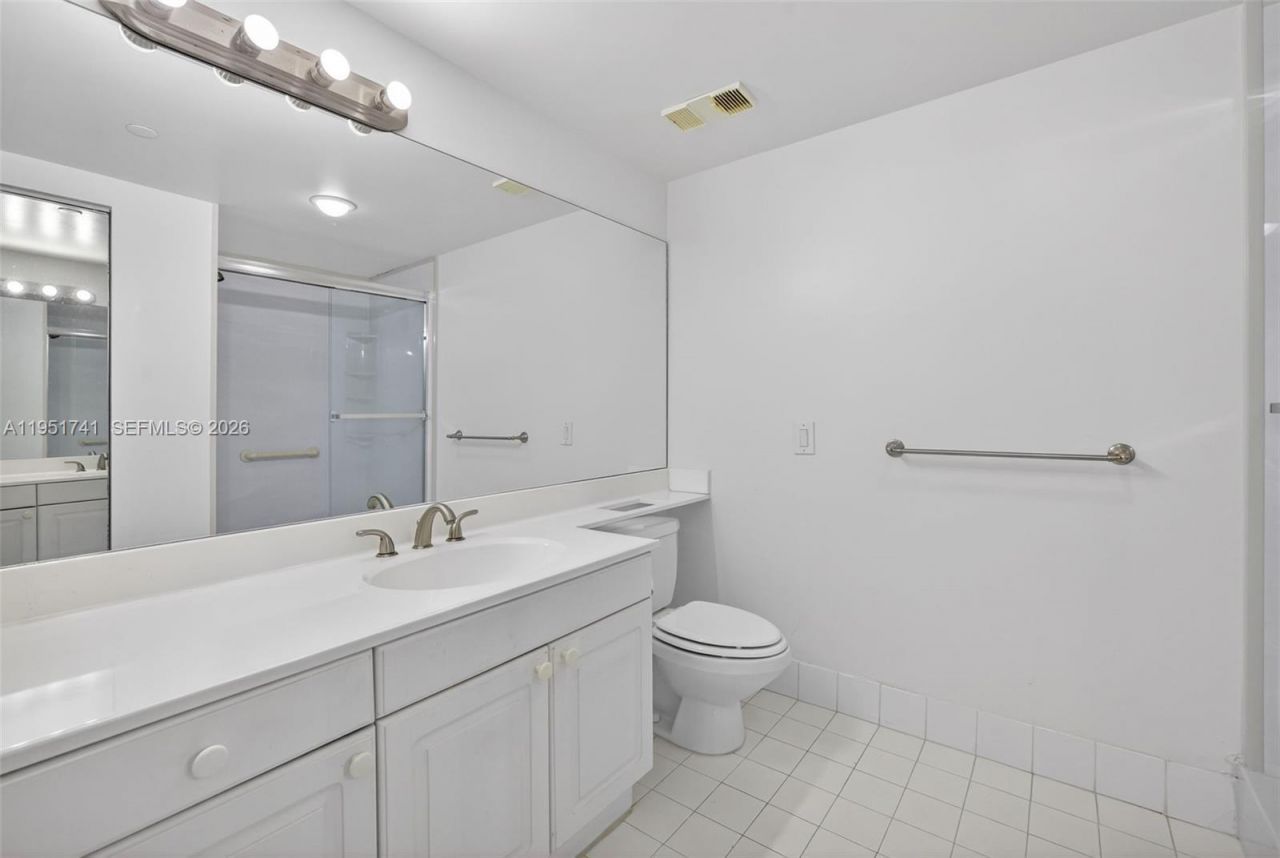 3640 Yacht Club Dr, Unit 708, Aventura, FL 33180 Photo