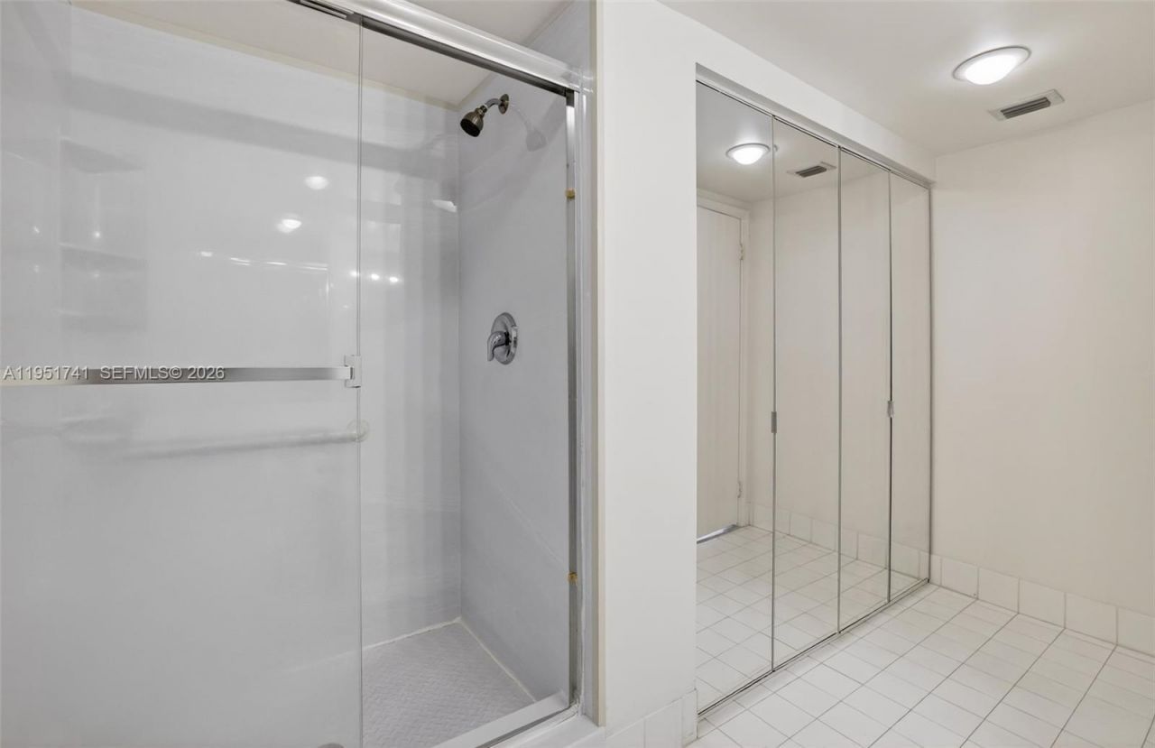 3640 Yacht Club Dr, Unit 708, Aventura, FL 33180 Photo