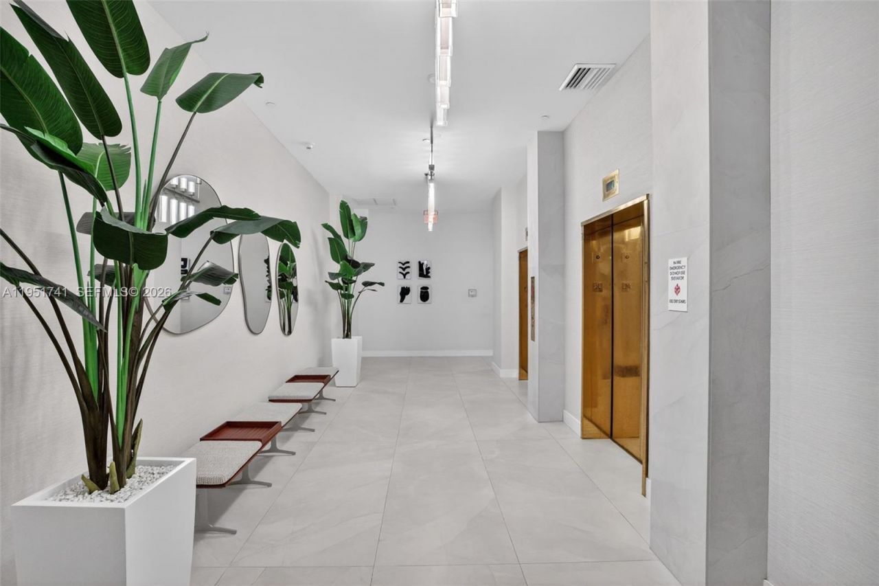 3640 Yacht Club Dr, Unit 708, Aventura, FL 33180 Photo