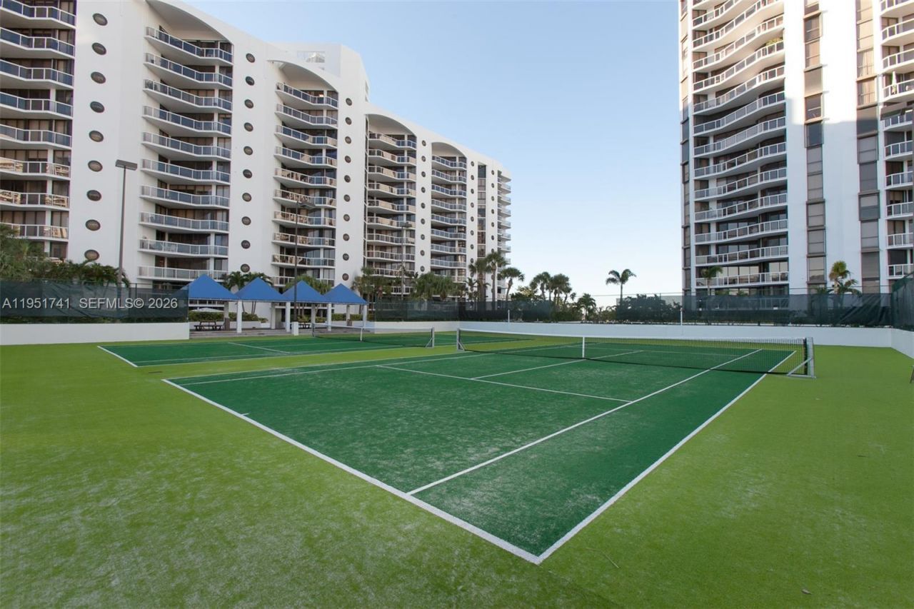 3640 Yacht Club Dr, Unit 708, Aventura, FL 33180 Photo