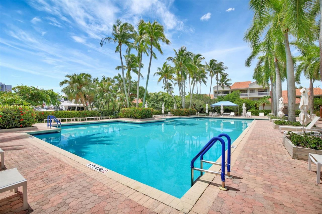 3640 Yacht Club Dr, Unit 708, Aventura, FL 33180 Photo