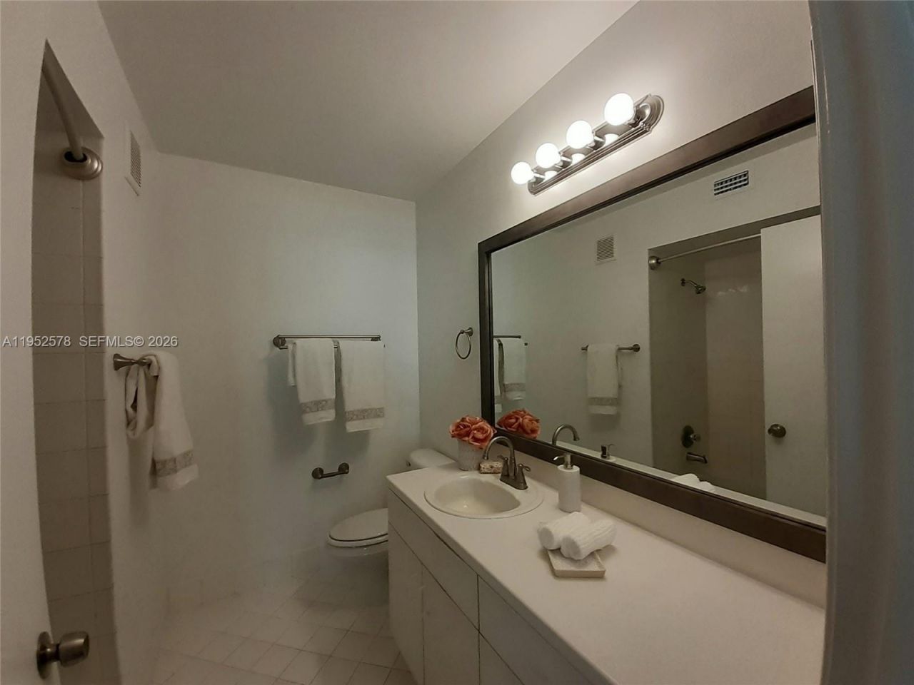 3618 San Simeon Cir, Unit 3618, Weston, FL 33331 Photo