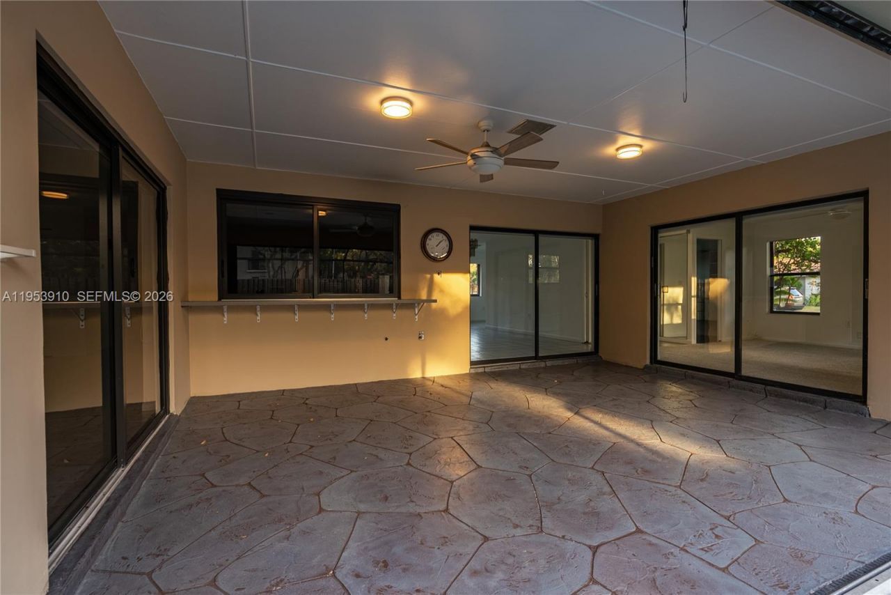 6371 Hutchinson Rd , Miami Lakes, FL 33014 Photo