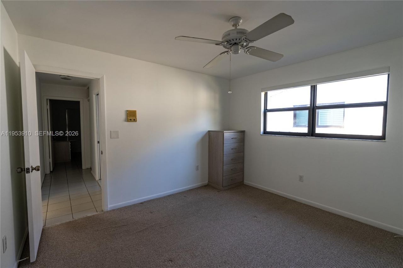 6371 Hutchinson Rd , Miami Lakes, FL 33014 Photo