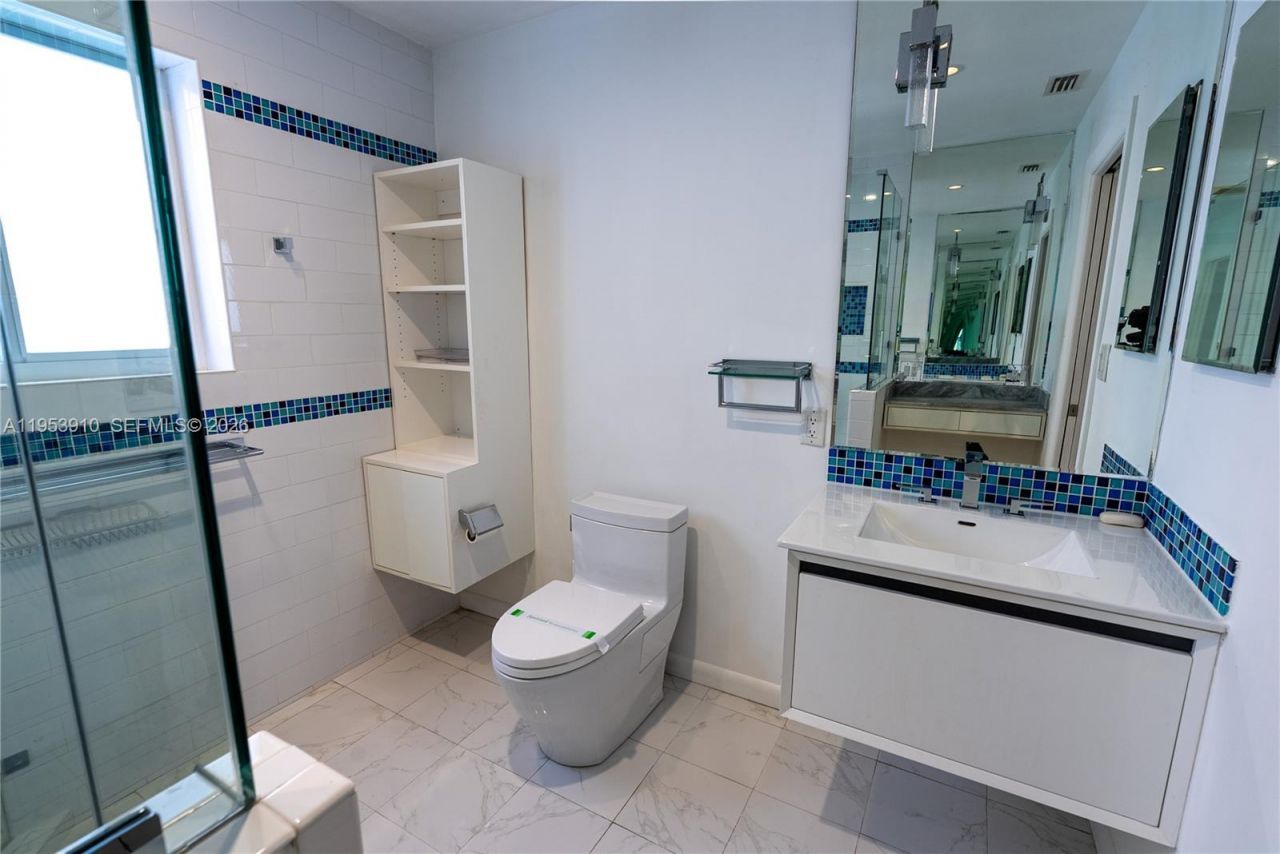 6371 Hutchinson Rd , Miami Lakes, FL 33014 Photo