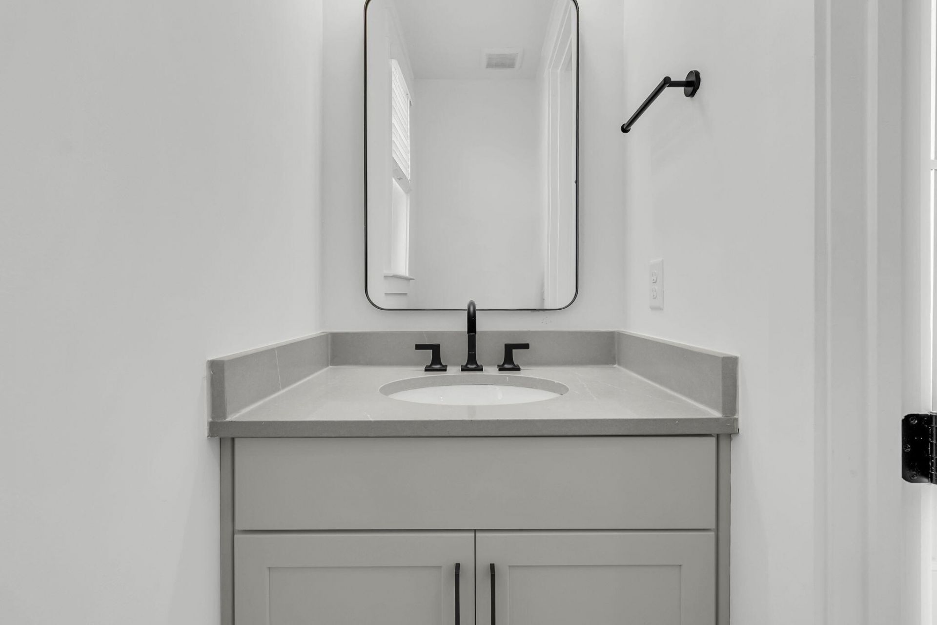 748 Minton Road Photo 15