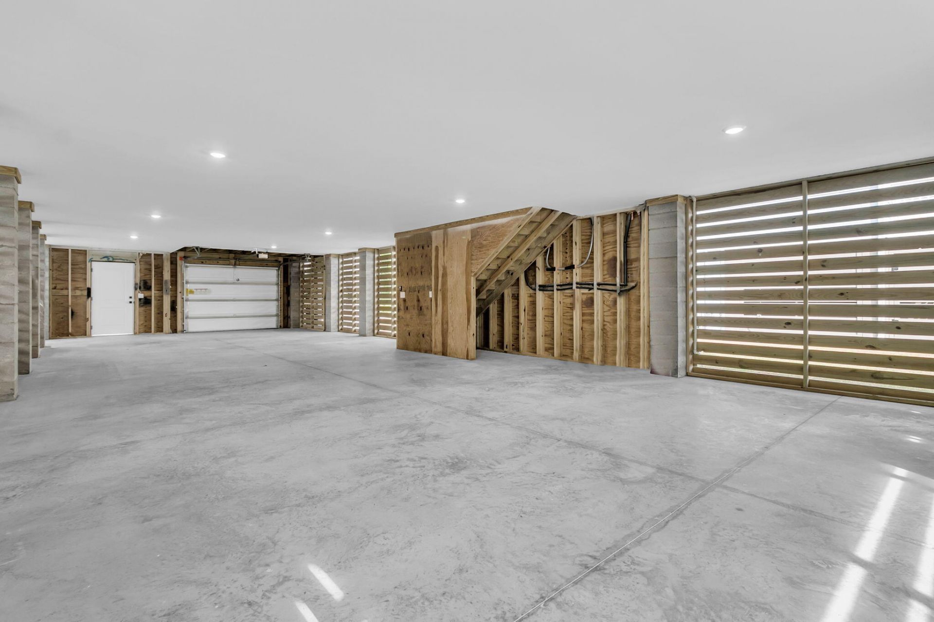 748 Minton Road Photo 32