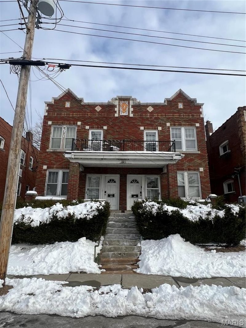 1712 Yale Avenue, Richmond Heights, MO 63117 Main Photo