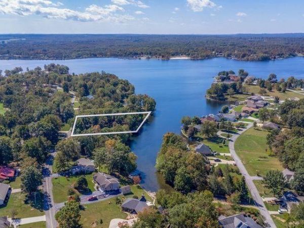 2024 Cravens Drive, Crossville, TN 38572