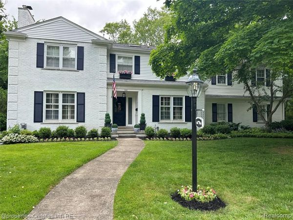 186 Hamilton Road, Bloomfield Hills, MI 48301