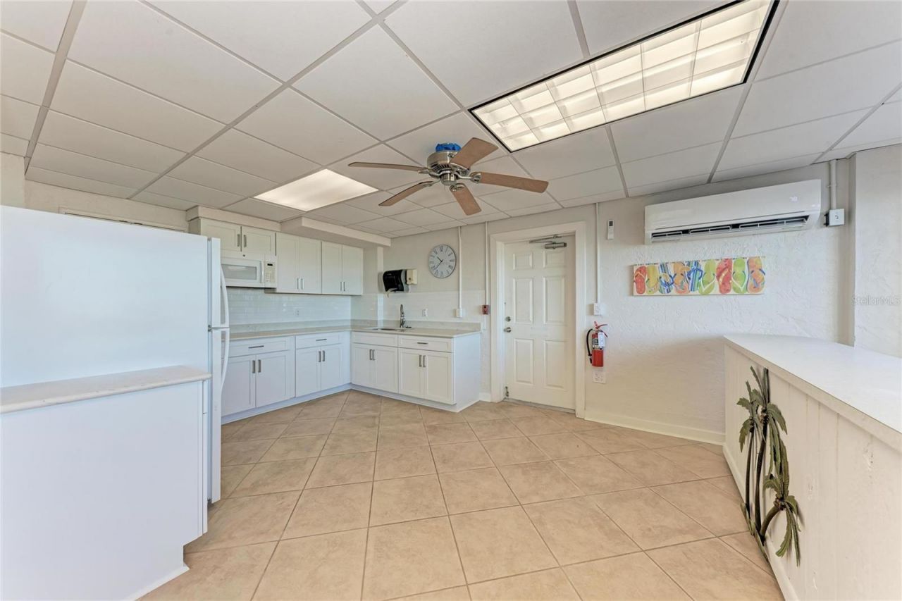 5200 Gulf Drive, Unit 107, Holmes Beach, FL 34217 Photo