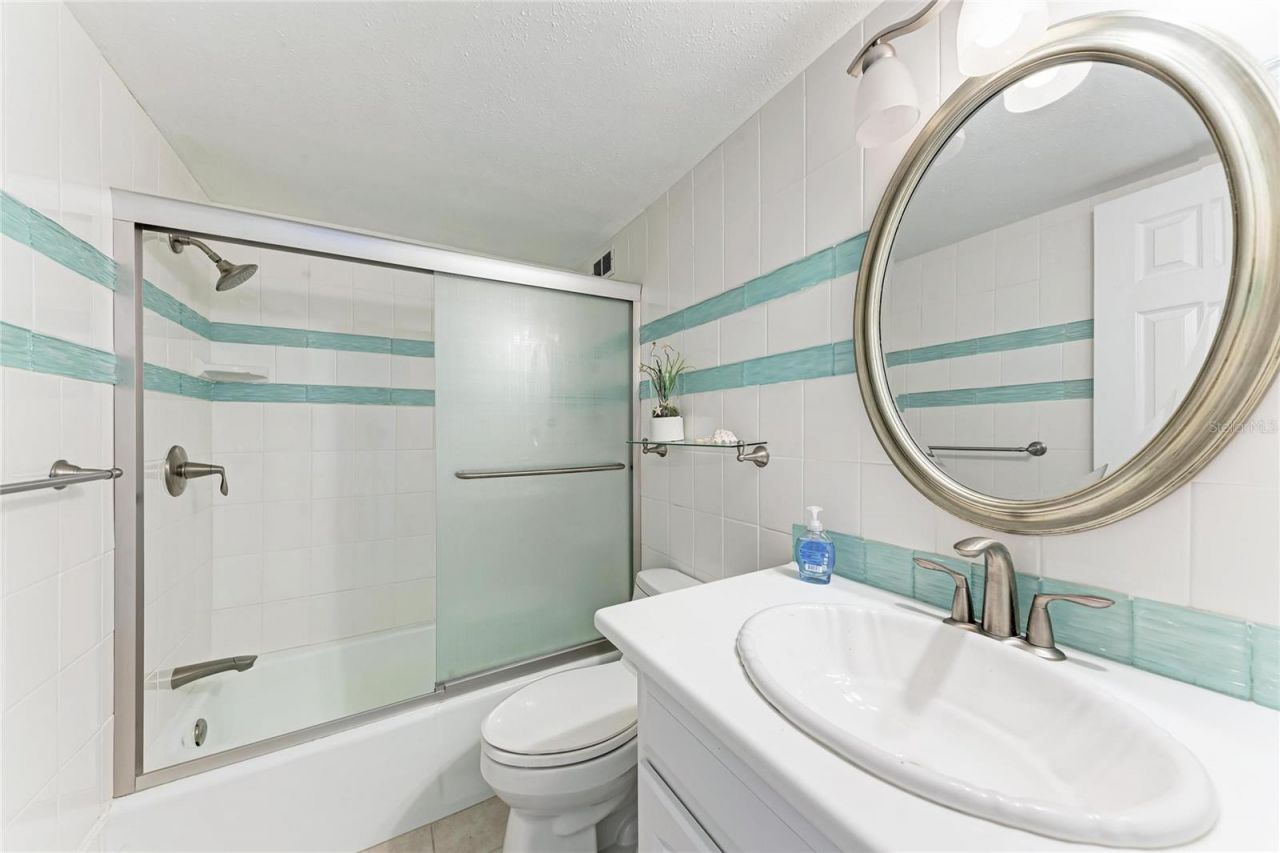 5200 Gulf Drive, Unit 107, Holmes Beach, FL 34217 Photo