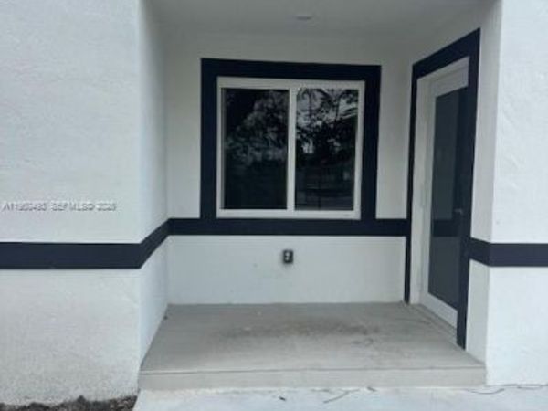 310 NW 6 st, Homestead, FL 33030